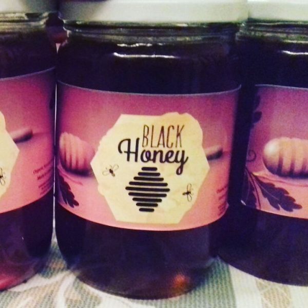 Pure & Raw Black Honey (1kg)